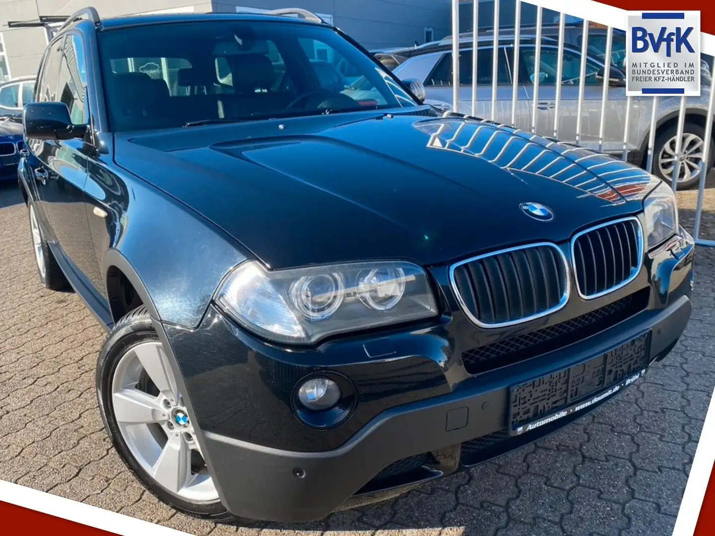 BMW X3 2.0d AHK, PDC, Schwarz - 1