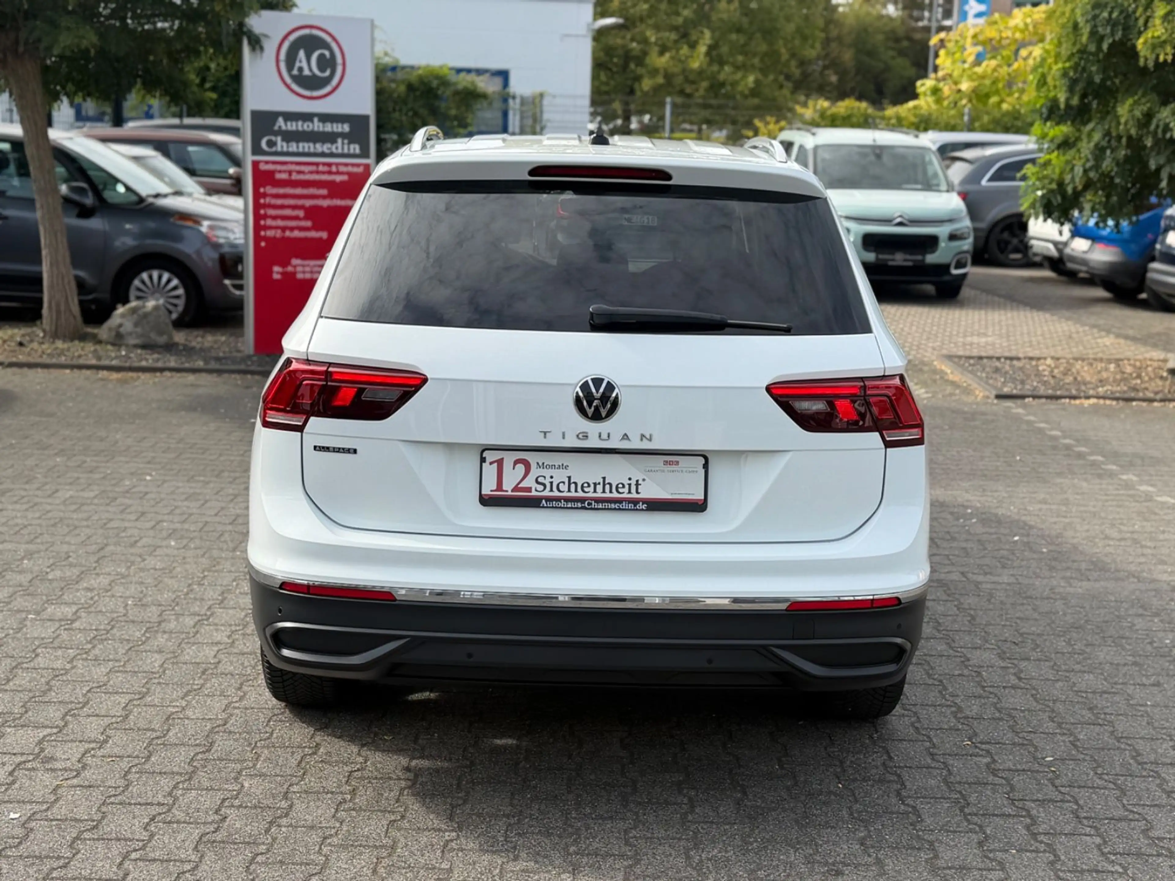 Volkswagen Tiguan Allspace Life — photo 5
