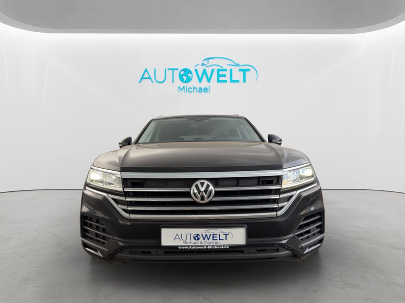 Volkswagen Touareg 3.0 TDI DSG 4M KAM ACC SITZH LED APP AHK — photo 2
