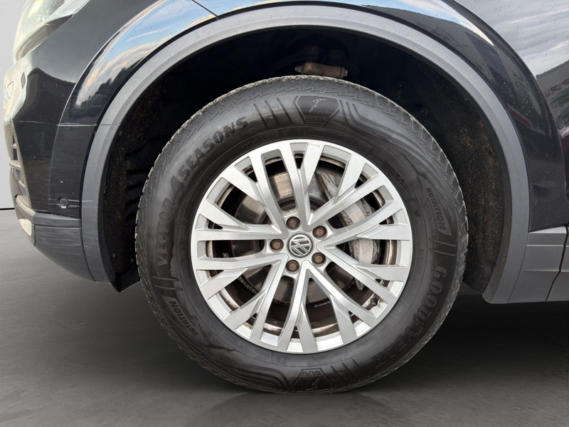 Volkswagen Touareg 3.0 TDI DSG 4M KAM ACC SITZH LED APP AHK — photo 9