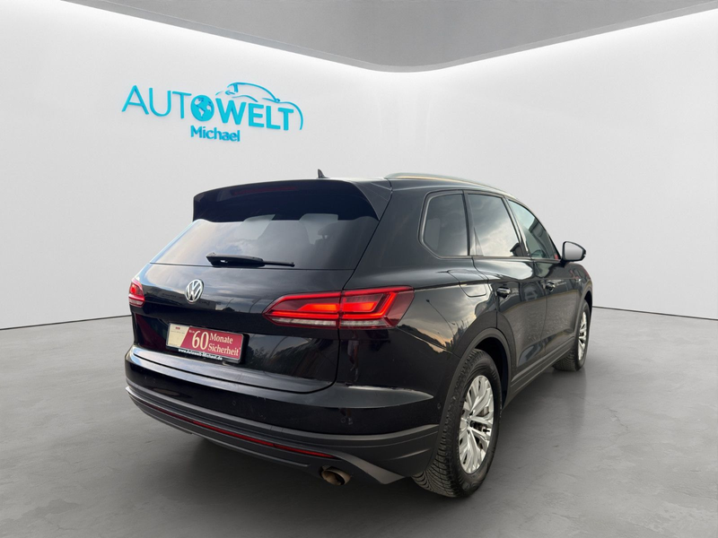 Volkswagen Touareg 3.0 TDI DSG 4M KAM ACC SITZH LED APP AHK — photo 5