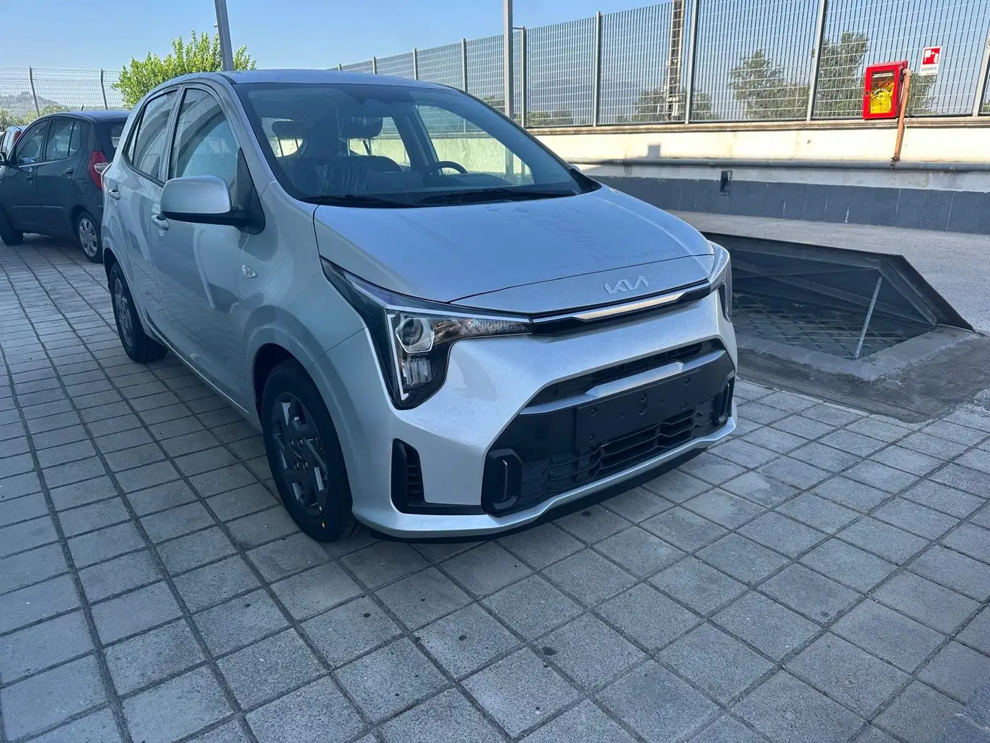Kia Picanto Picanto 1.0 mpi Urban KM ZERO Grigio - 1