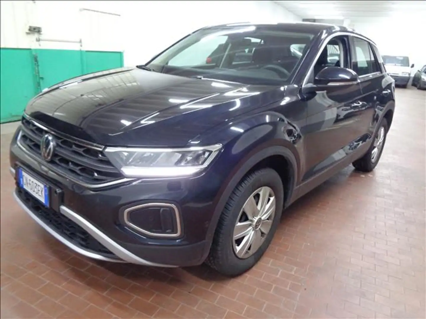 Volkswagen T-Roc 1.0 TSI LIFE 110 CV RS Noir - 1