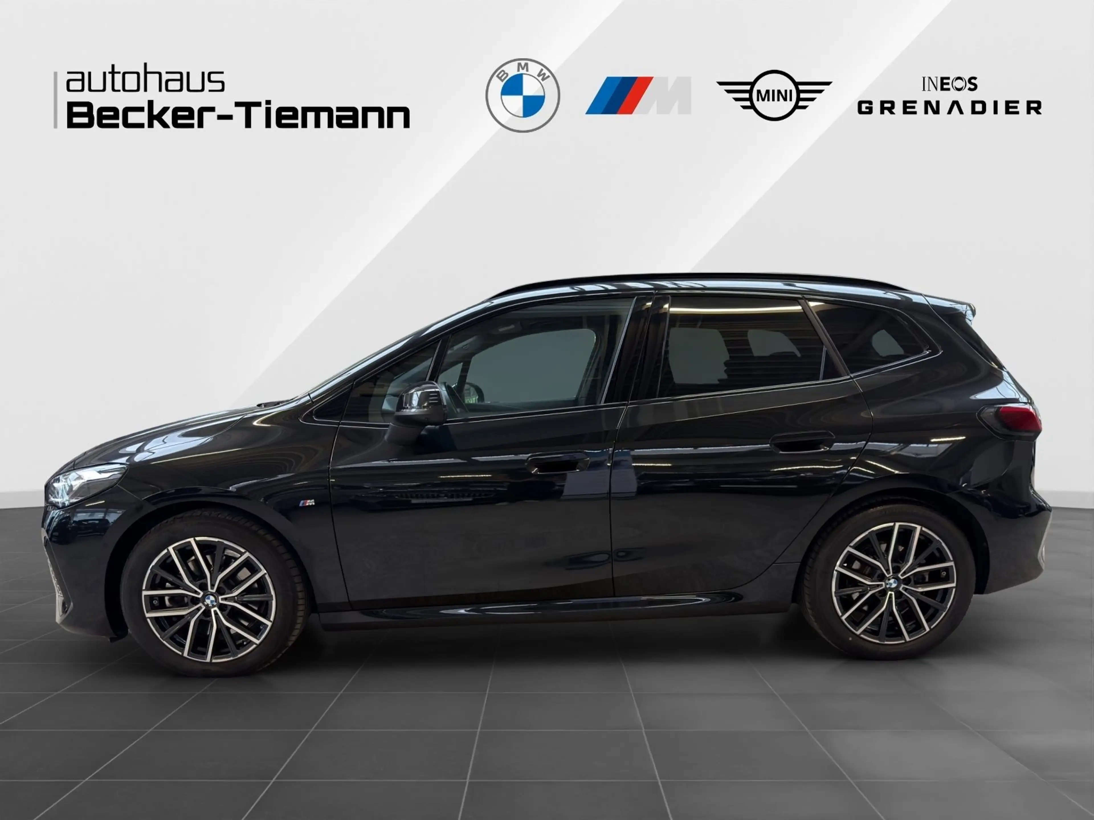 BMW 223 i xDrive Active Tourer M Sport/Pano/Head-Up/HK-Sou — photo 3