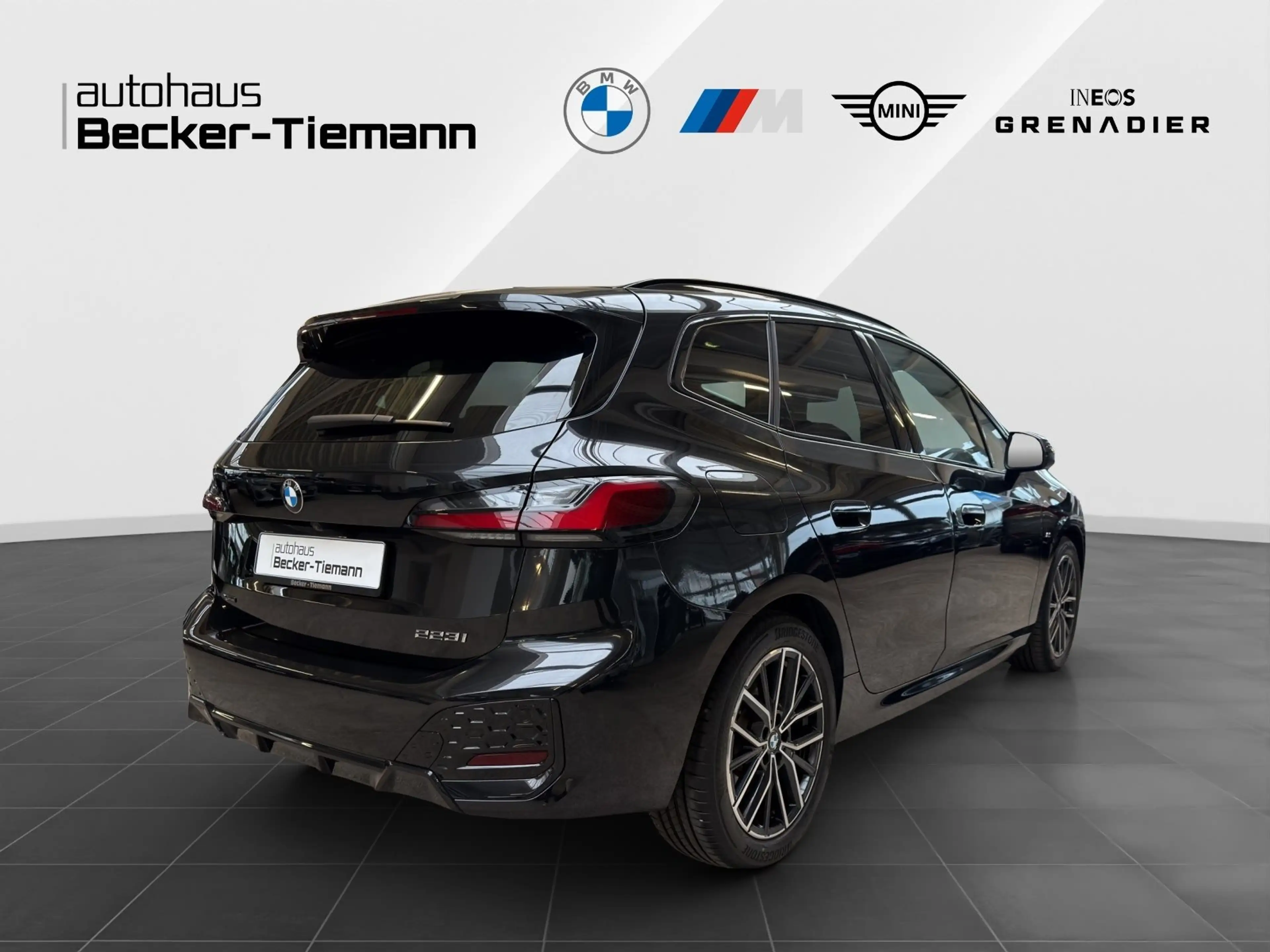 BMW 223 i xDrive Active Tourer M Sport/Pano/Head-Up/HK-Sou — photo 6