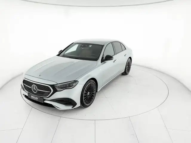 Mercedes-Benz E 300 300 de phev amg line advanced plus 4matic auto