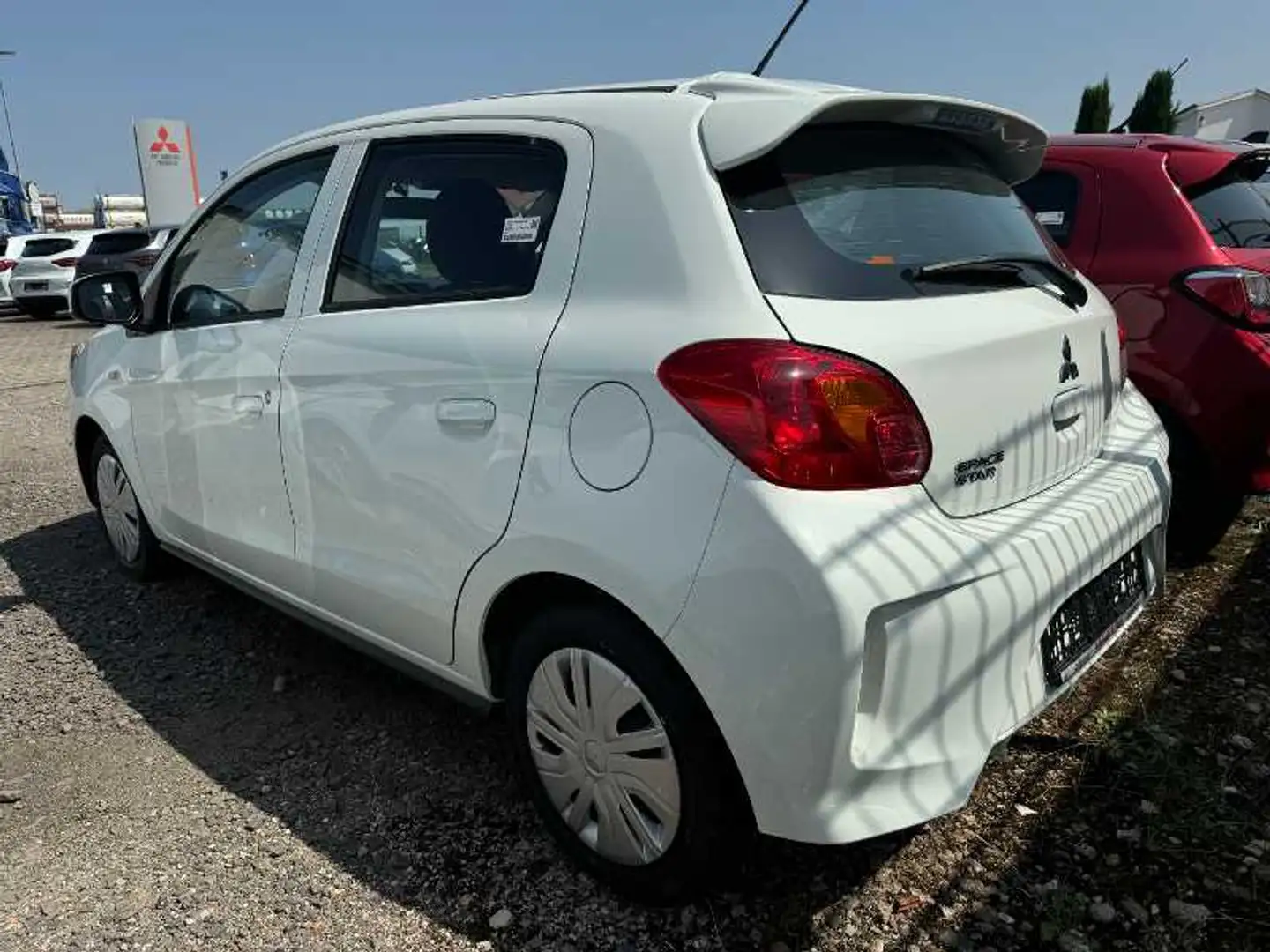 Mitsubishi Space Star Select 1.2 MIVEC 5-Gang Weiß - 2