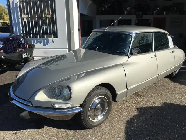 Citroen DS 21 PALLAS anno 68' modello 1969
