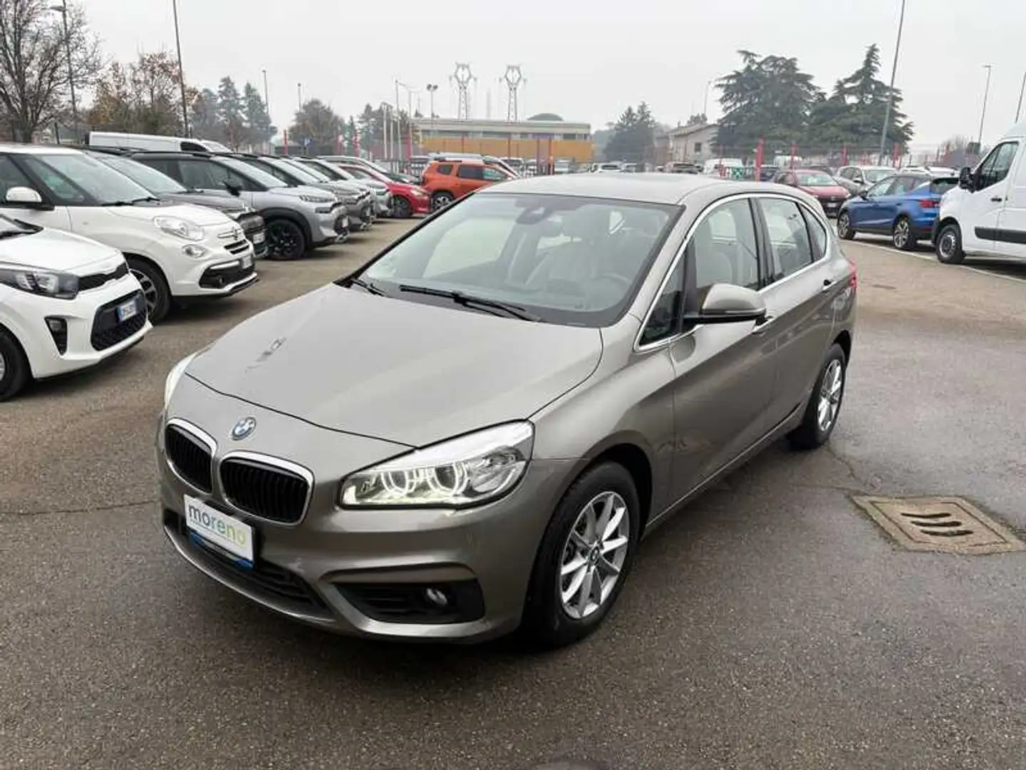 BMW 218 218i Active Tourer Advantage auto my15 Grau - 1
