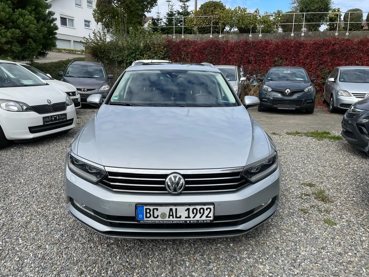 Volkswagen Passat Variant 2.0 TDI SCR BlueMotion Highline Silber - 2