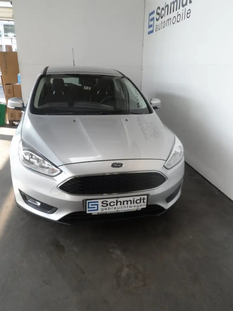 Ford Focus Traveller 1,0 EcoBoost Trend Silber - 2