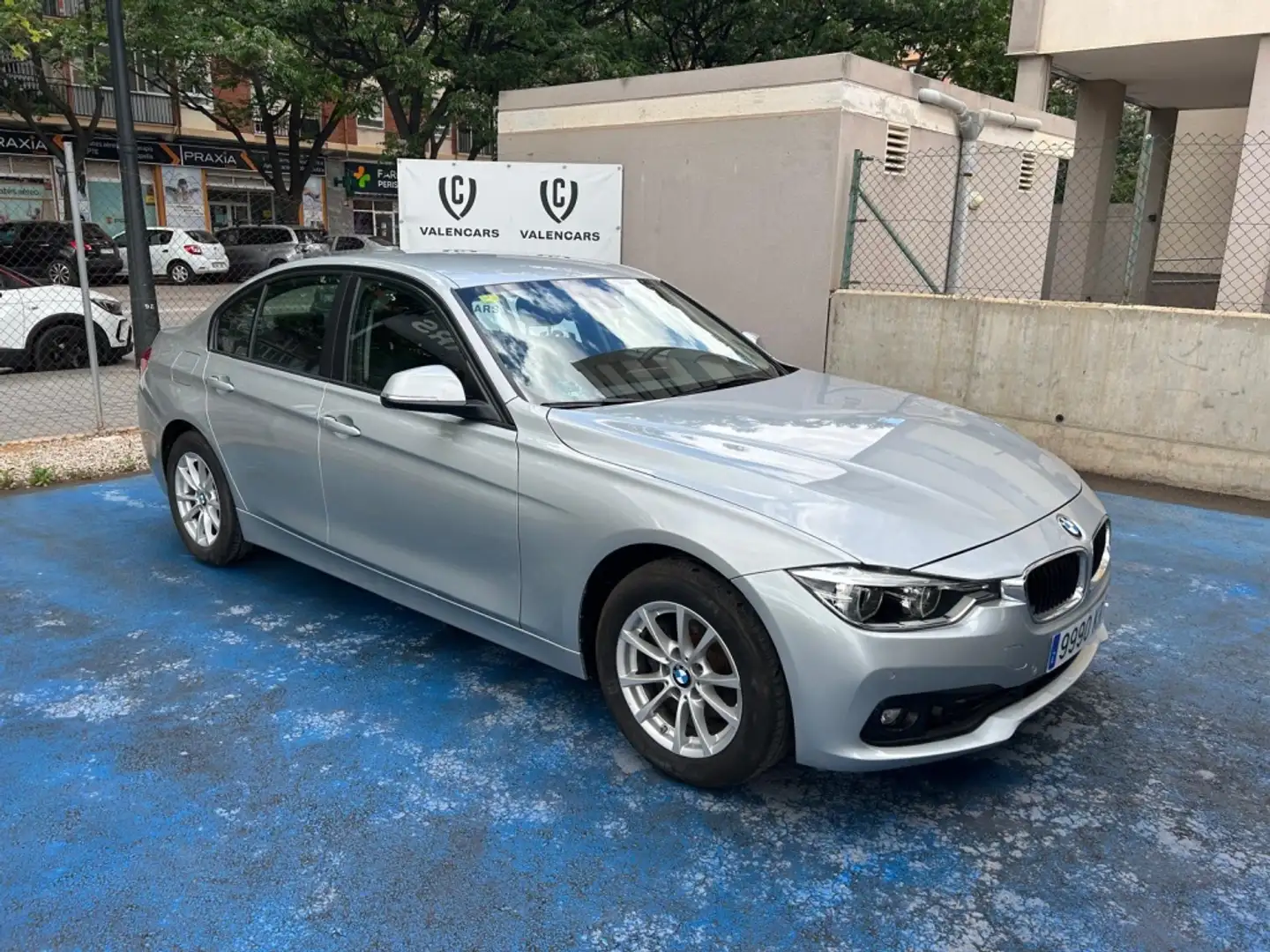 BMW 318 318i Plateado - 1