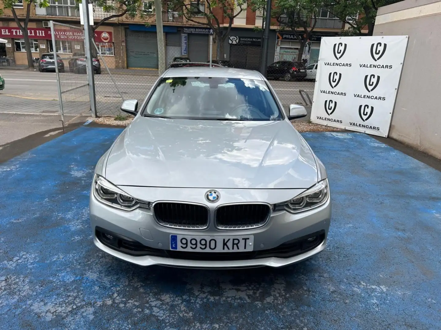 BMW 318 318i Plateado - 2