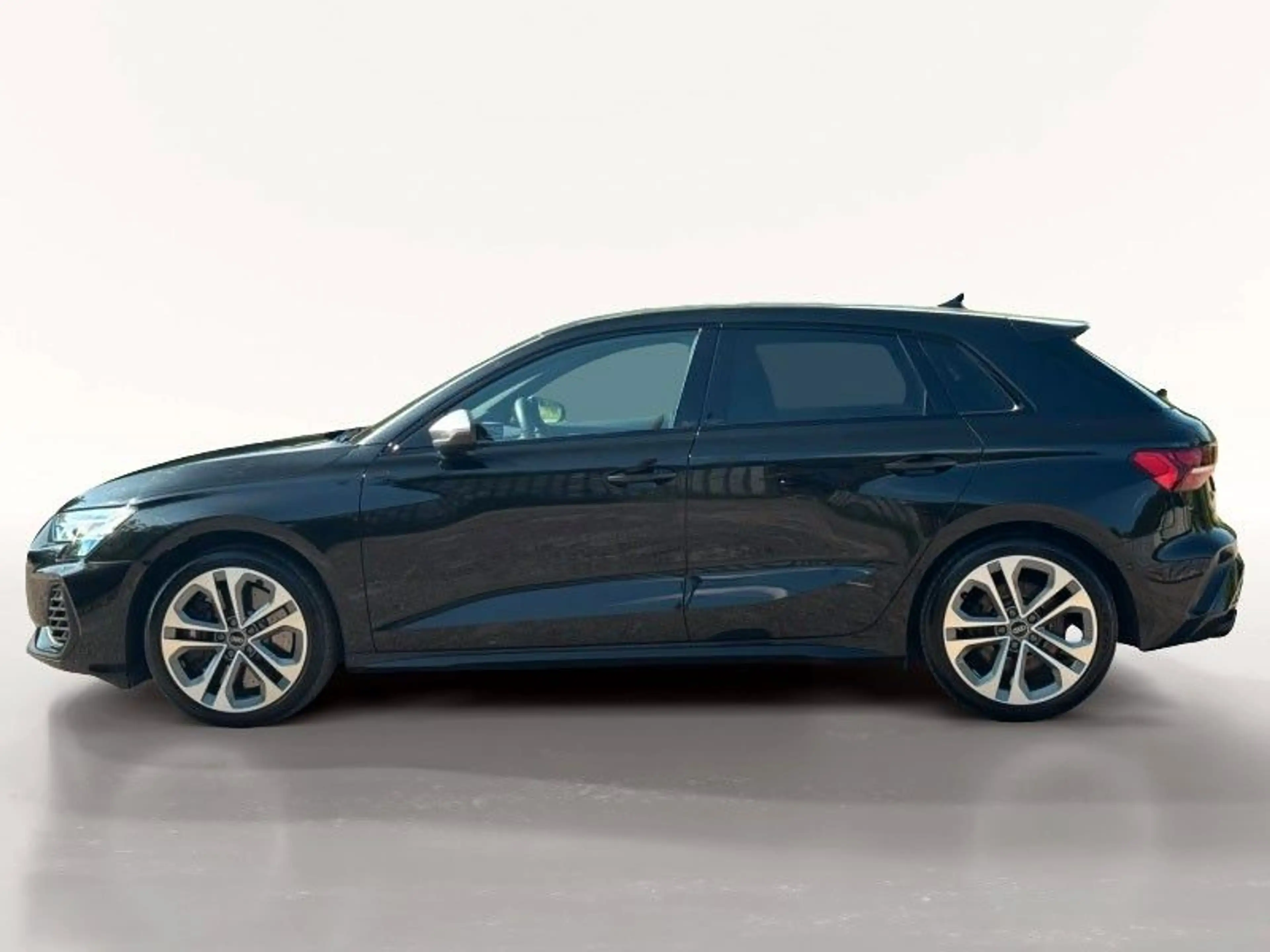 Audi S3 Sportback 2.0 TFSI quattro — photo 3