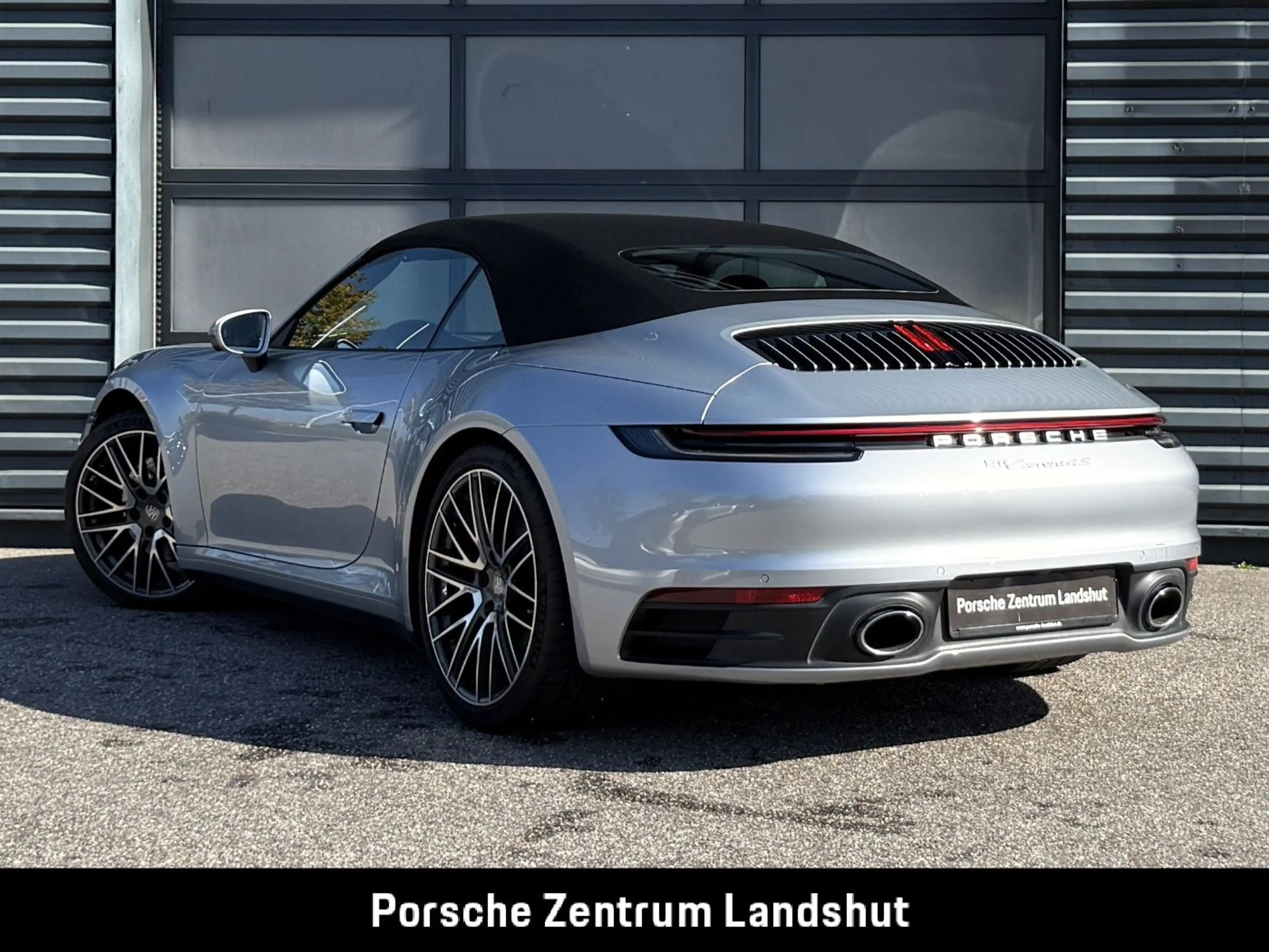 Porsche 992 (911) Carrera 4S Cabrio | Sportabgas | BOSE — photo 6