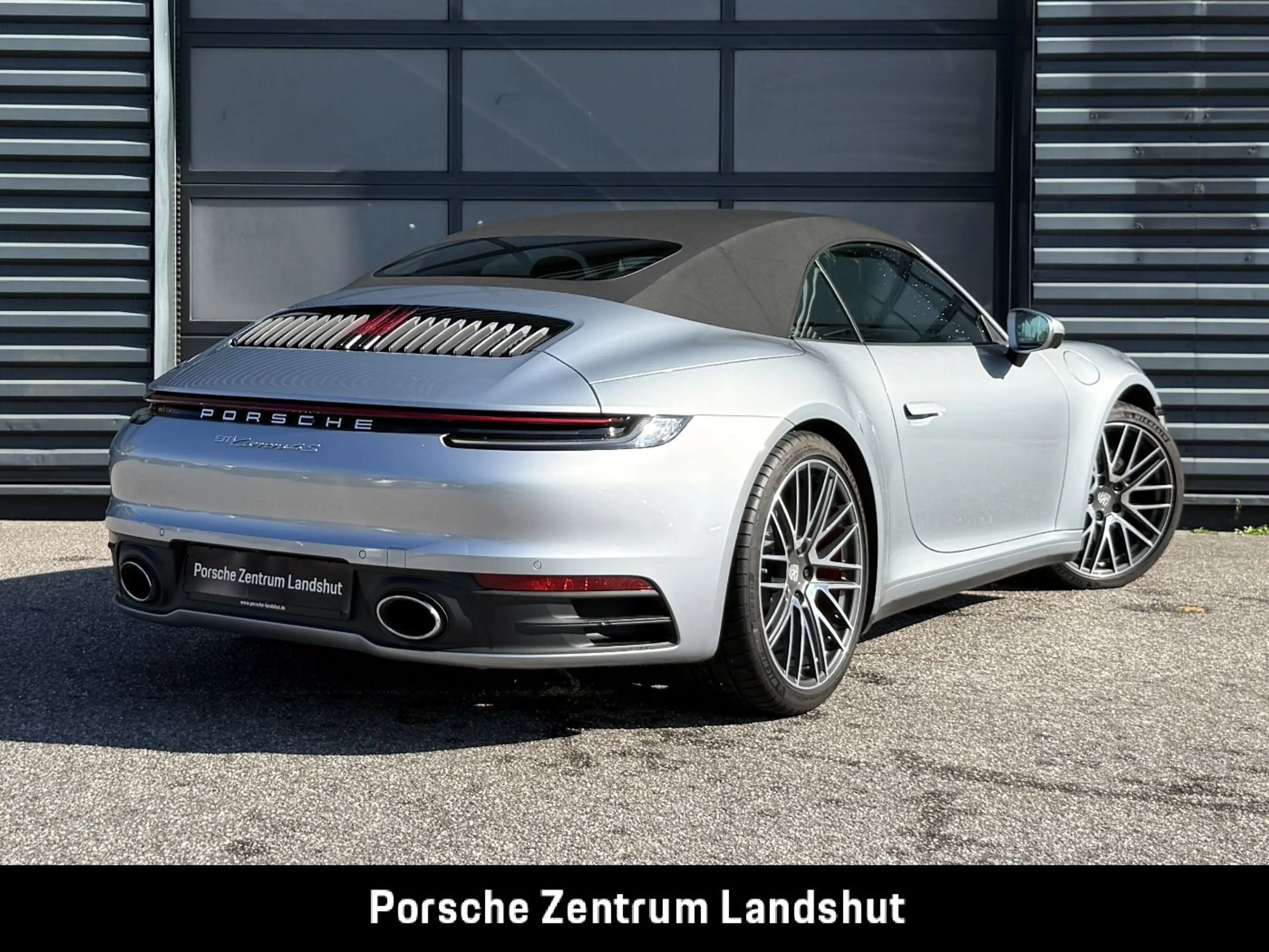 Porsche 992 (911) Carrera 4S Cabrio | Sportabgas | BOSE — photo 8