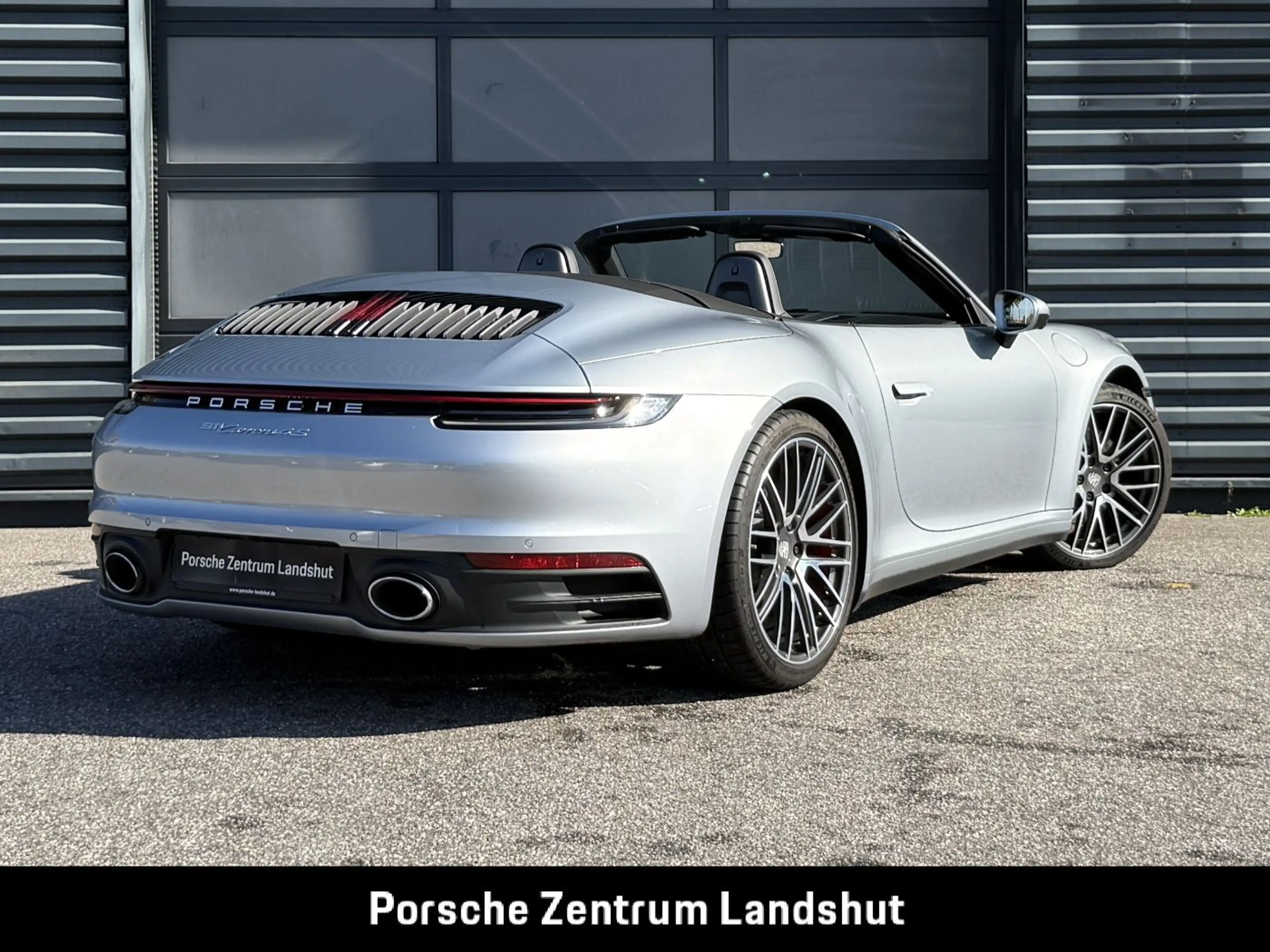 Porsche 992 (911) Carrera 4S Cabrio | Sportabgas | BOSE — photo 9