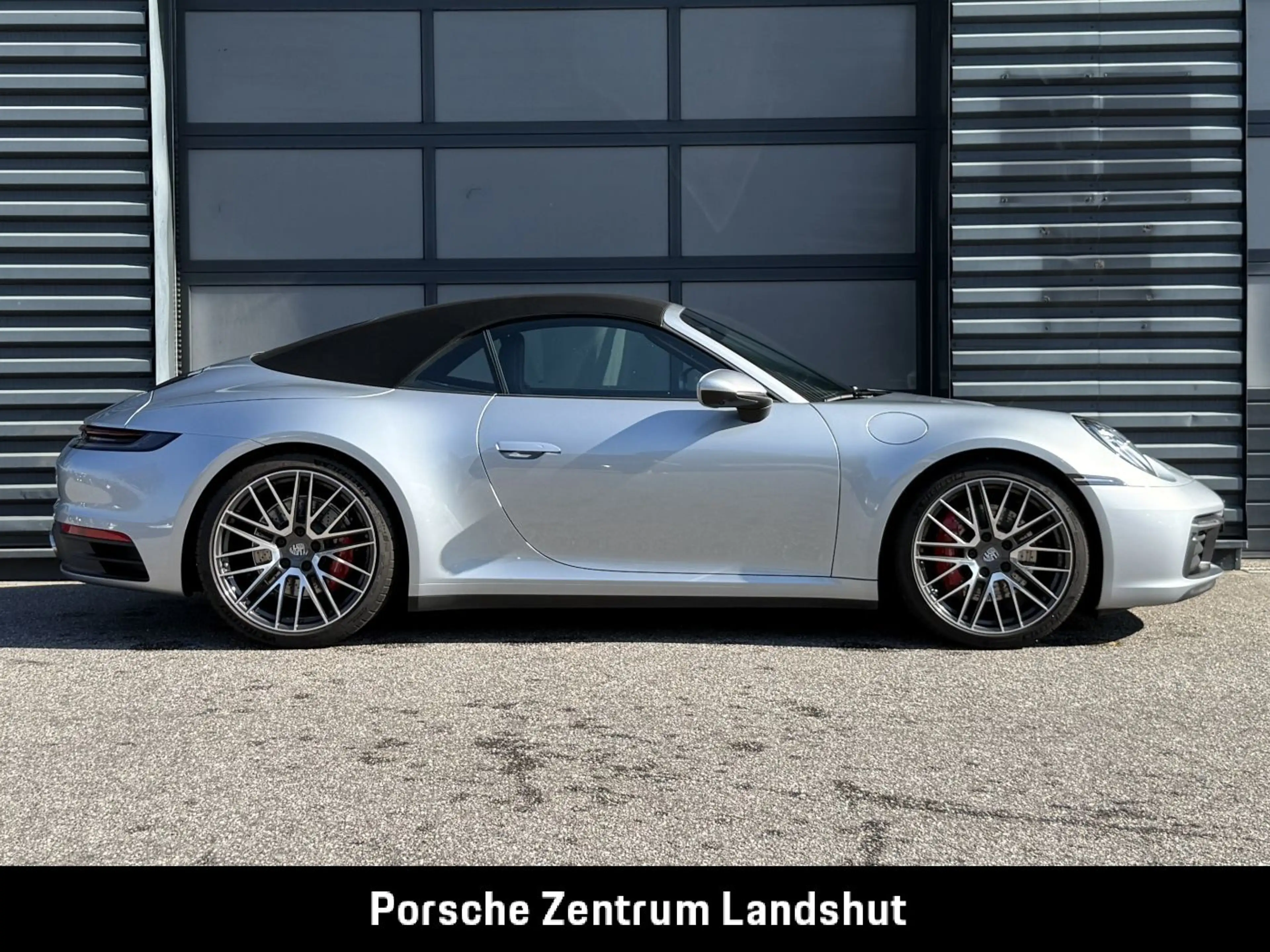 Porsche 992 (911) Carrera 4S Cabrio | Sportabgas | BOSE — photo 10