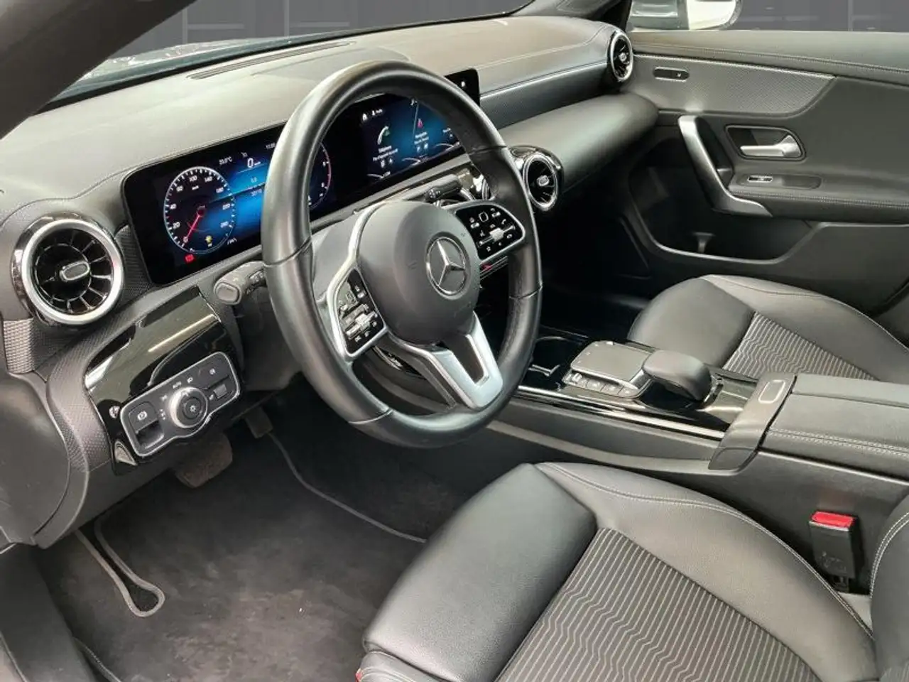 Mercedes-Benz CLA d Shooting Brake Luxury Line, миниатюра 7