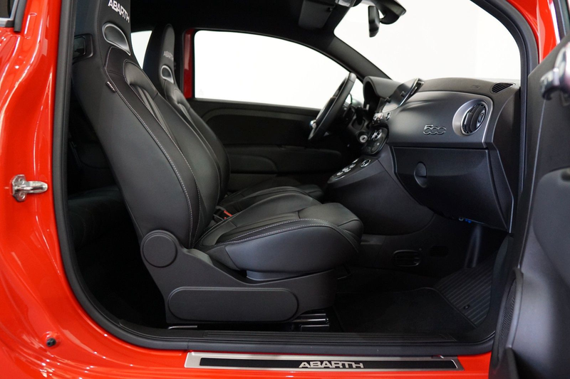 Abarth 500 595 Turismo Autom. *Leder *Navi *Xenon *PDC — photo 14