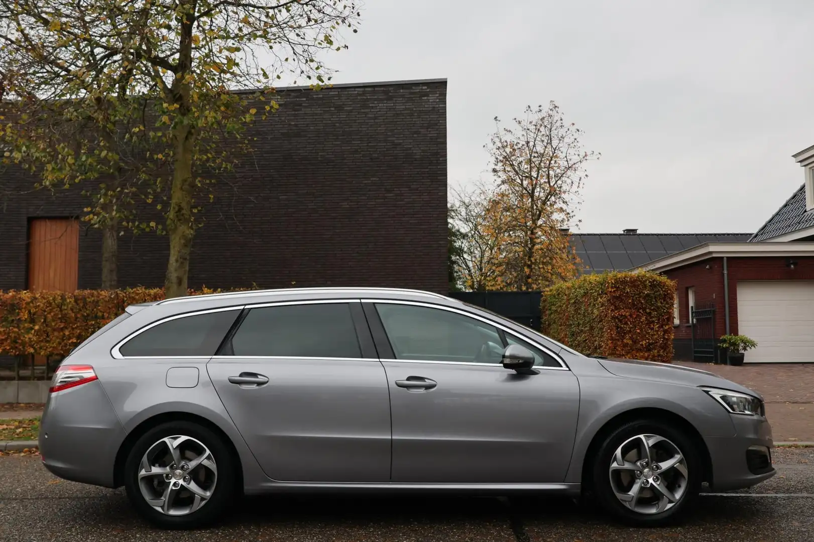 Peugeot 508 SW 1.6 e-THP Blue Lease Executive | PANOI | NAVI | Gris - 2