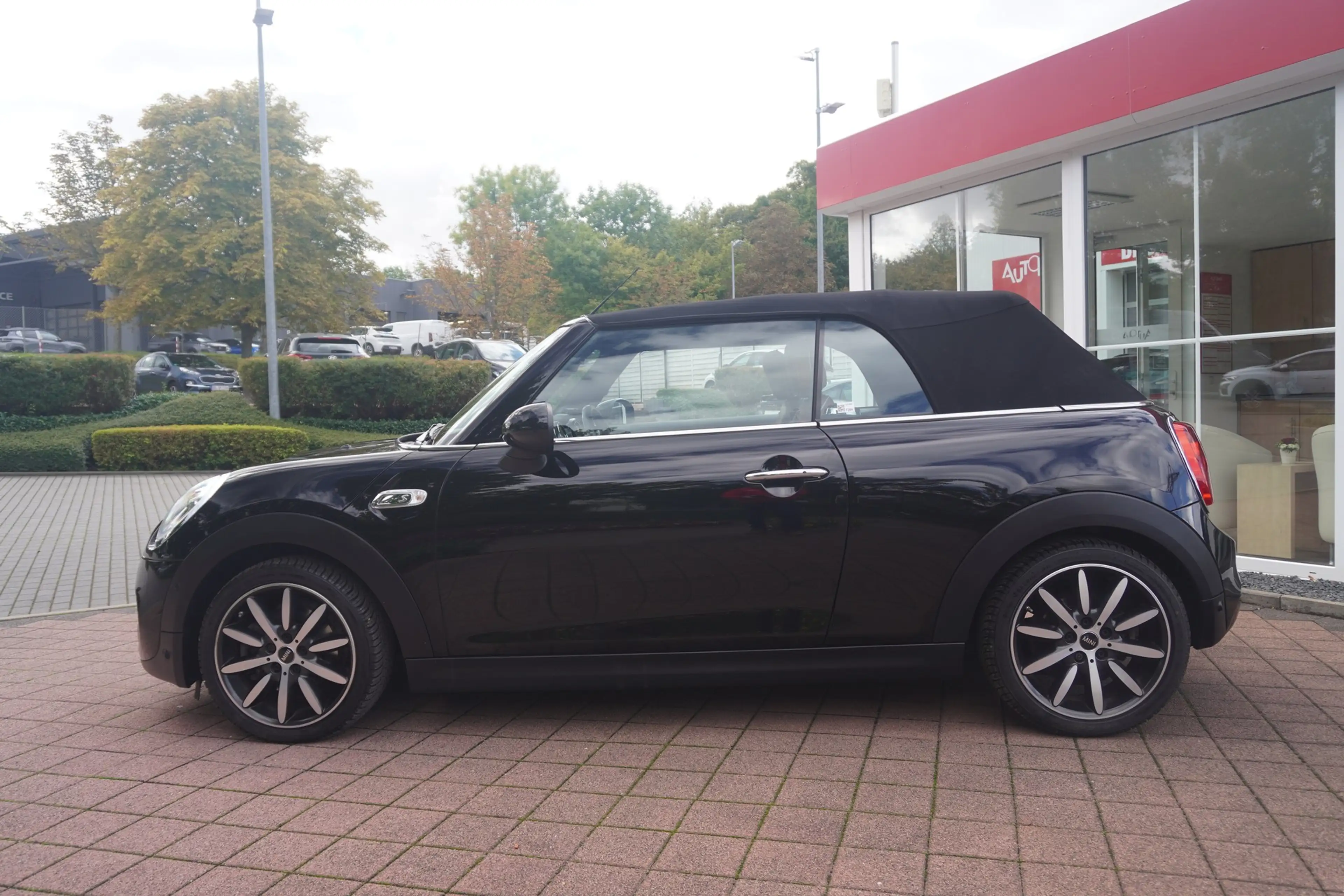 MINI Cooper S Cabrio Cabrio 2.0 Cooper S LED Navi Kamera Sitzheizung — photo 6