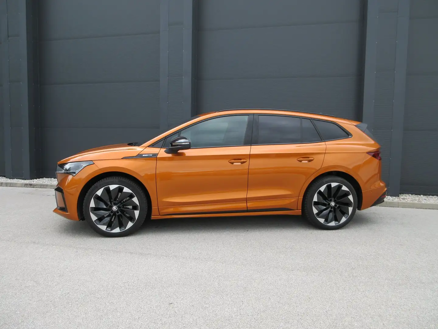 Skoda Enyaq Sportline 85 Naranja - 2