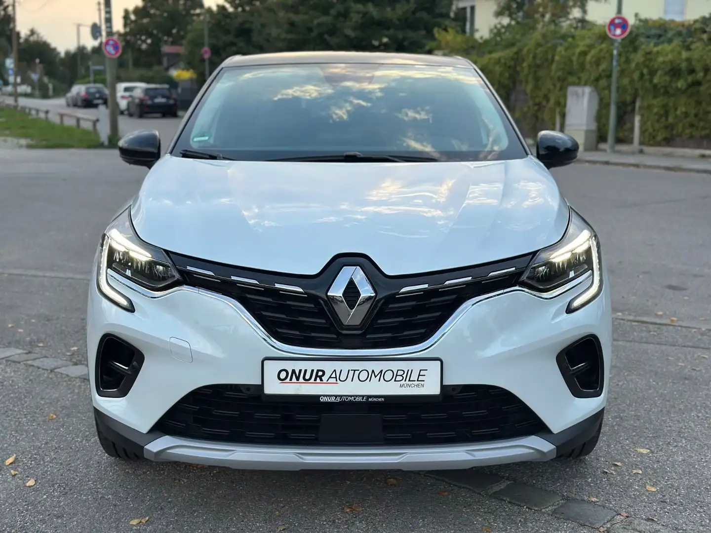 Renault Captur II Intens 1.3 TCe 140 Navi LED ACC 18" Blanc - 2