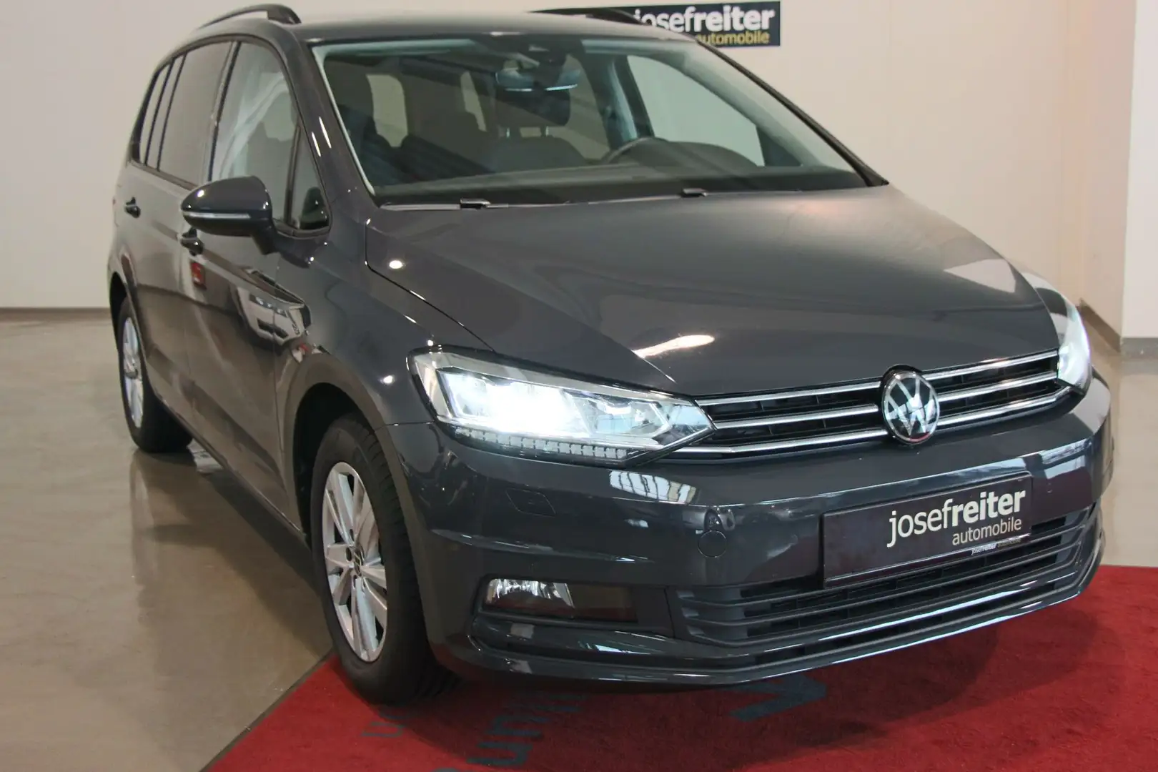 Volkswagen Touran Comfortline 2.0 TDI DSG/AHK/NAVI/KAMERA Grau - 1
