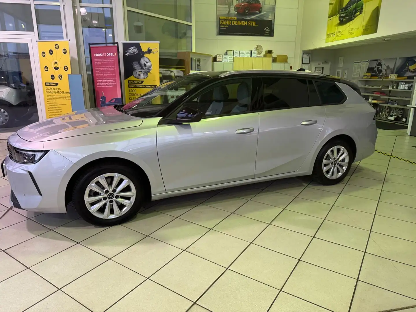 Opel Astra L Sports Tourer Elegance Silber - 2
