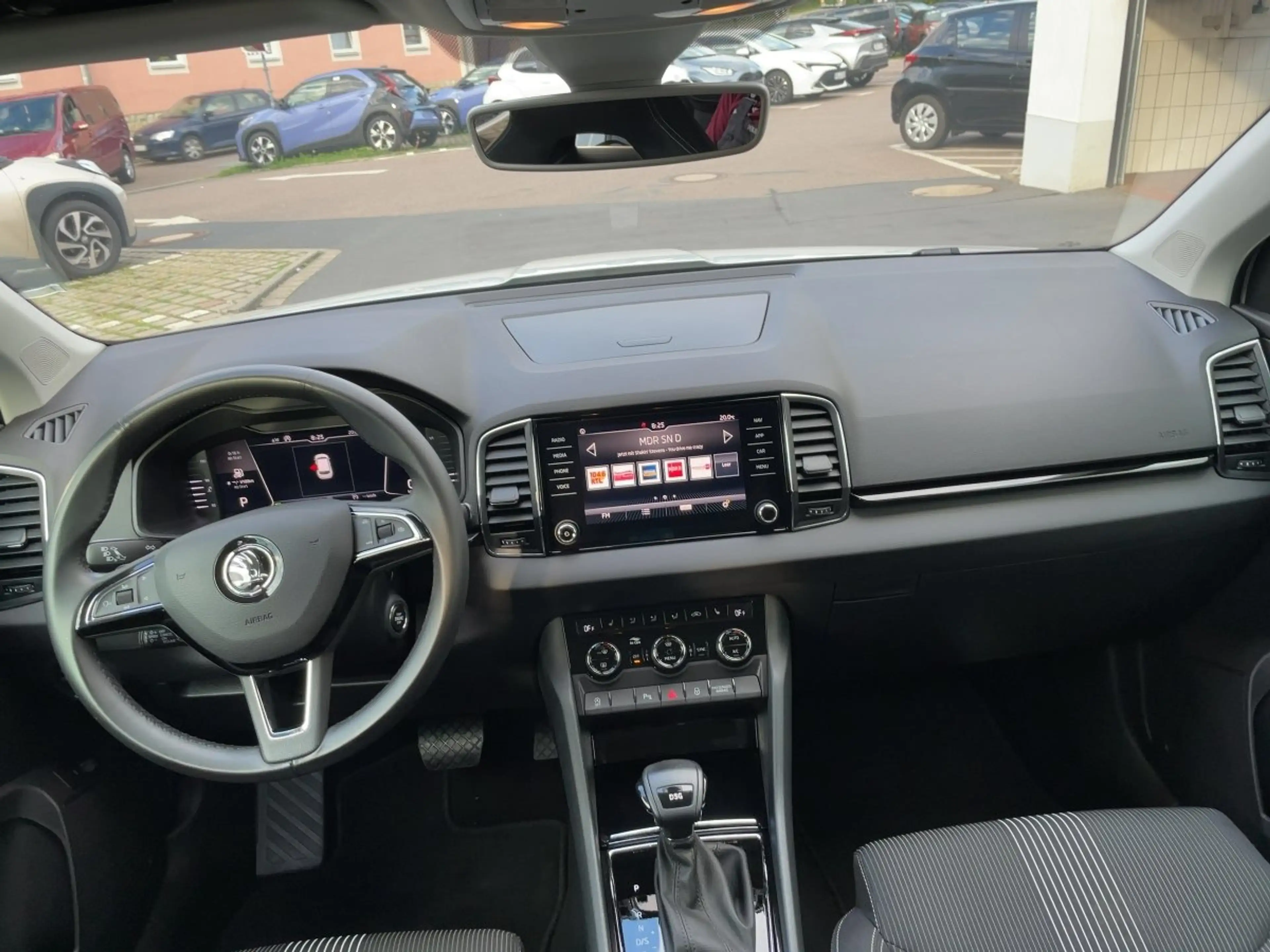 Skoda Karoq 1.5 TSI ACT Style AHK+LED+SHZ+2xKlima+Kam. — photo 10