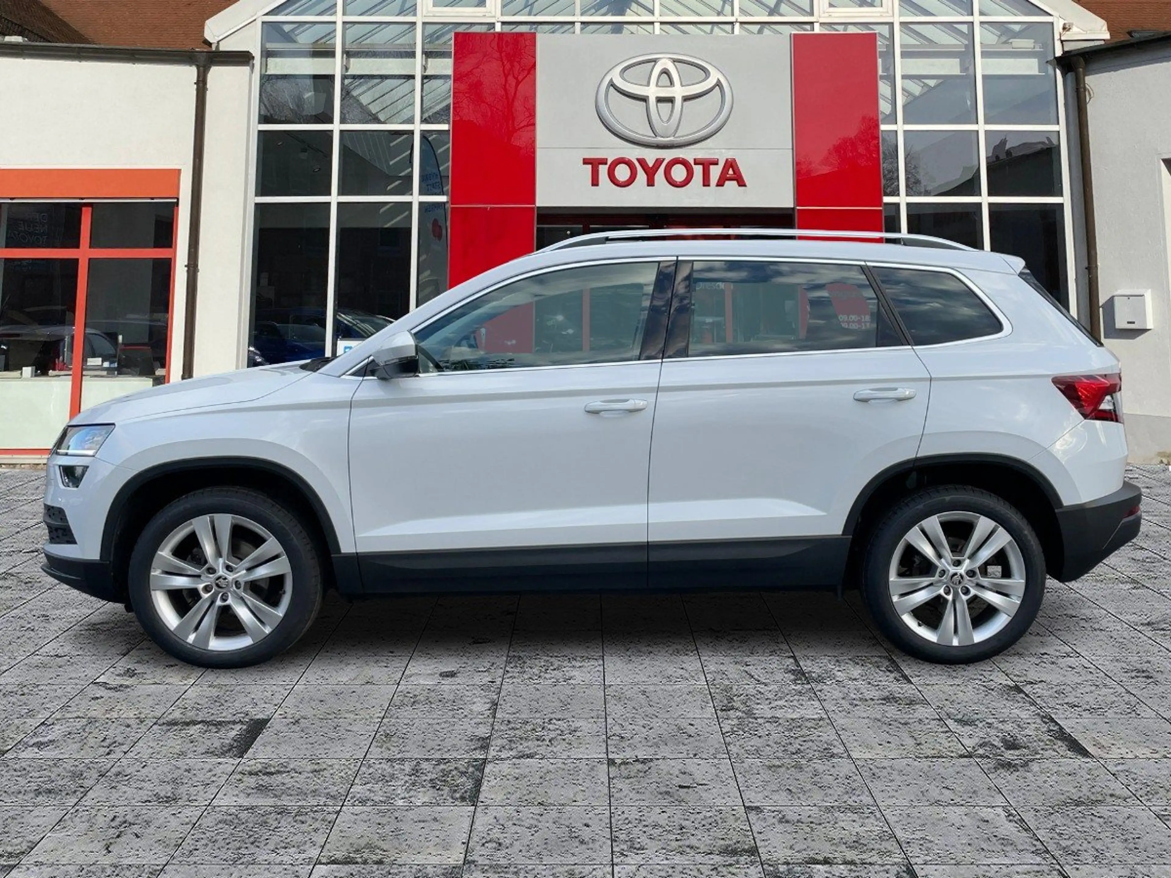 Skoda Karoq 1.5 TSI ACT Style AHK+LED+SHZ+2xKlima+Kam. — photo 3