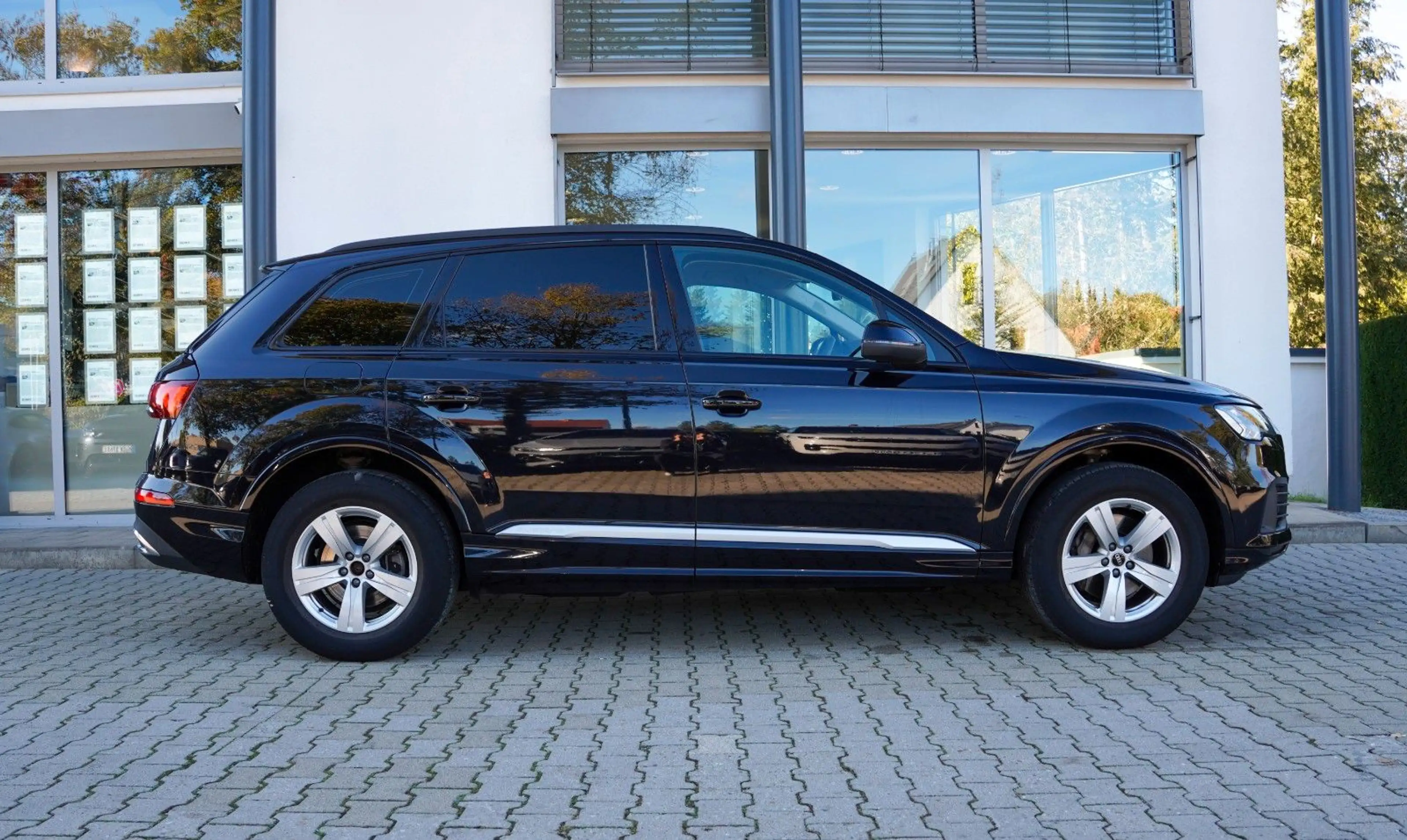 Audi Q7 50 TDI quattro / S Line / Ambiente / LED — photo 4