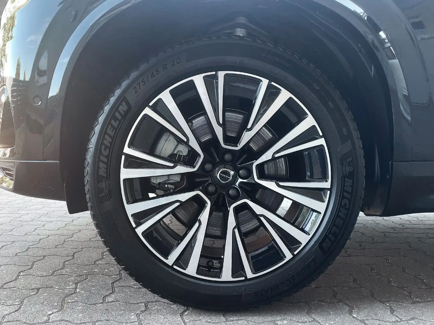 Volvo XC90 T8 AWD Recharge Plus Dark 7-Sitzer AHK Schwarz - 2