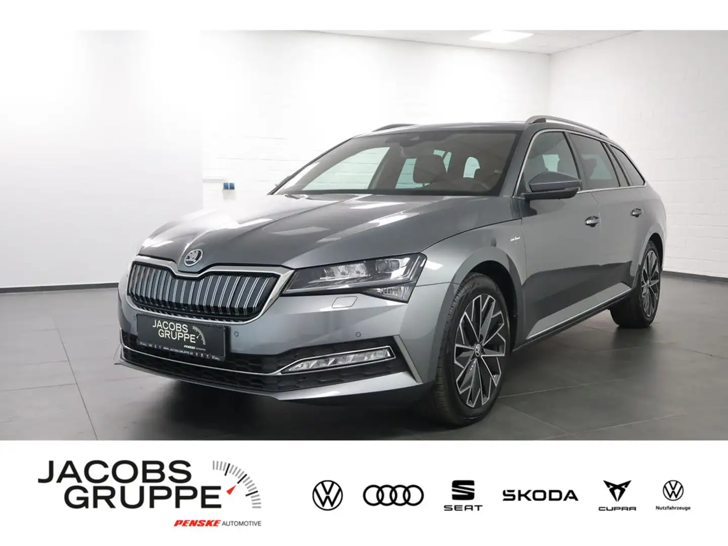 Skoda Superb Combi 1.4 TSI iV L&K DSG,Navi,LED,AHK Gris - 1