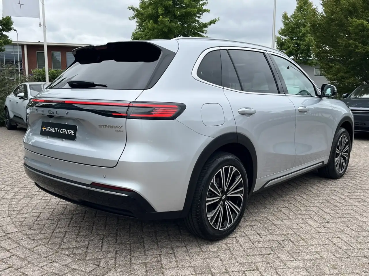 Geely Starray EM-i 2026