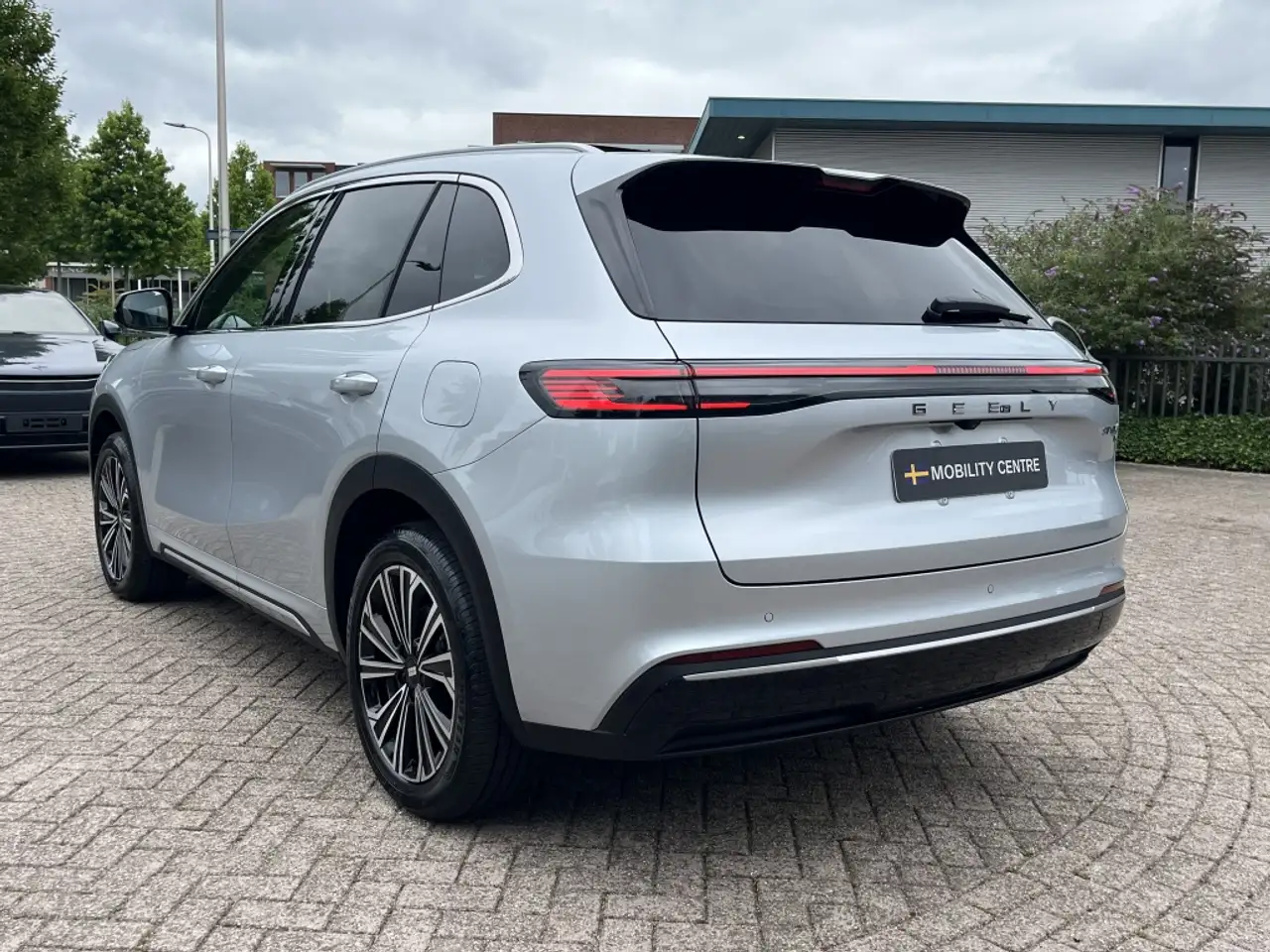 Geely Starray EM-i 2026