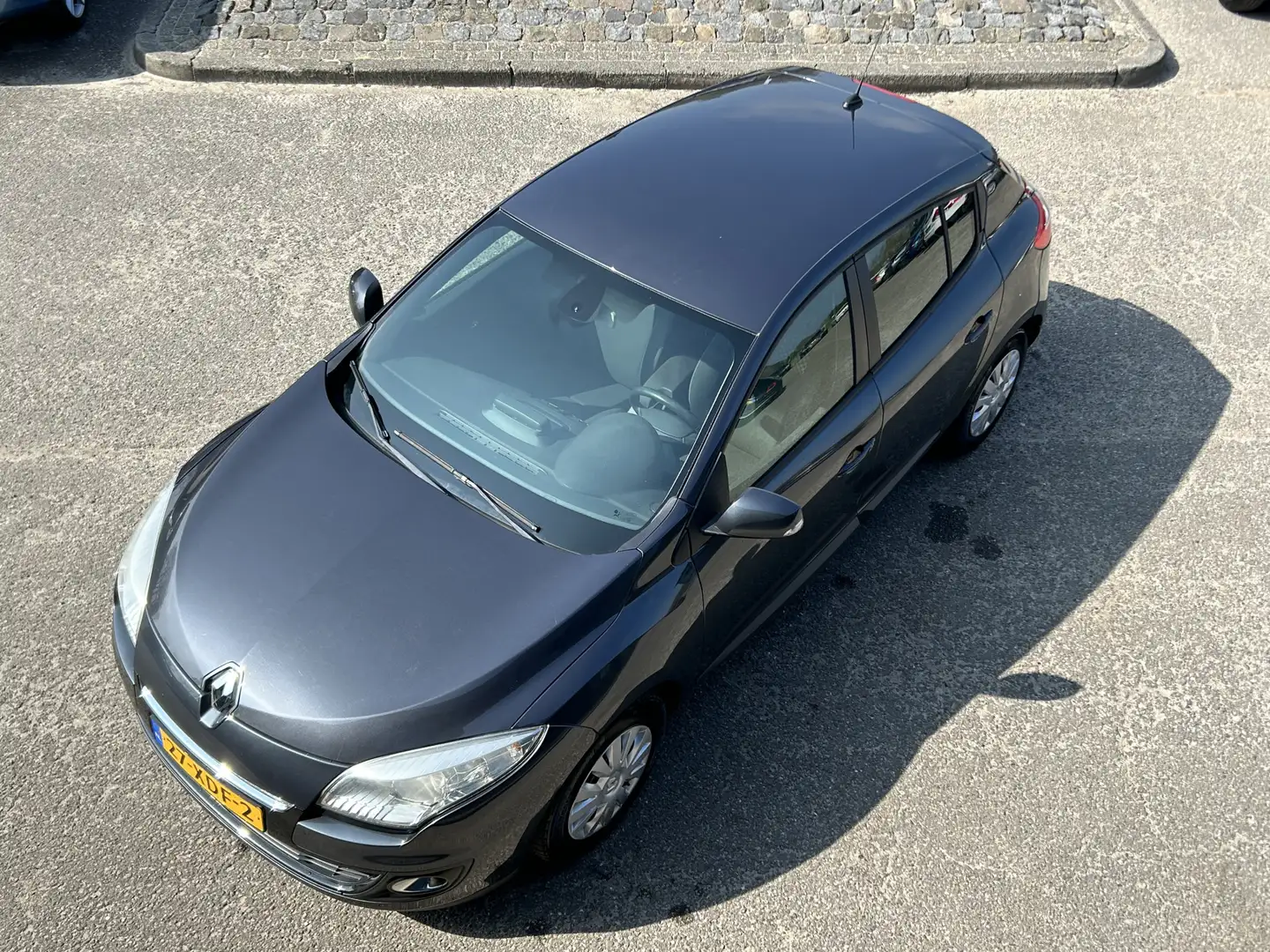 Renault Megane 1.5 dCi Expression NAVI CRUISE AIRCO TREKHAAK Grijs - 2