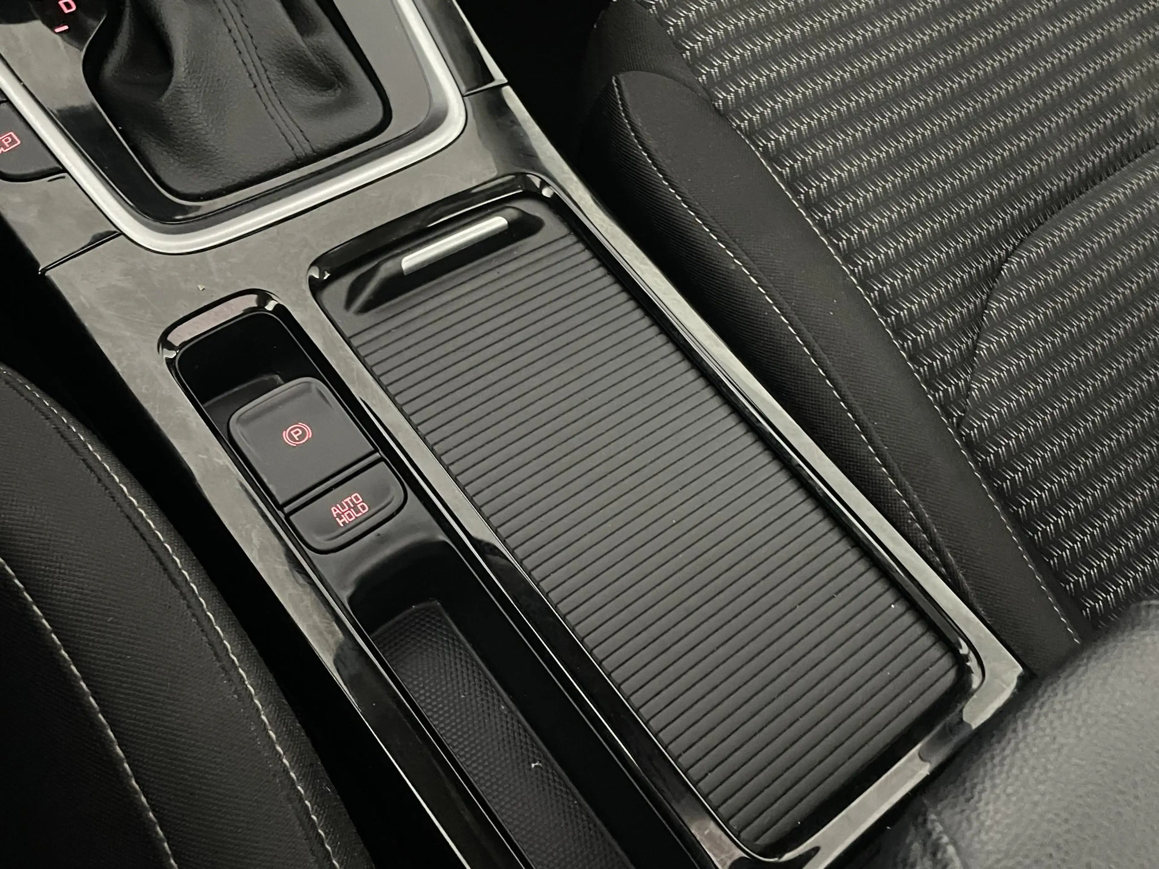 Kia Ceed SW / cee'd SW Sportswagon 1.6 GDI PHEV DynamicLine | Panoramadak — photo 25