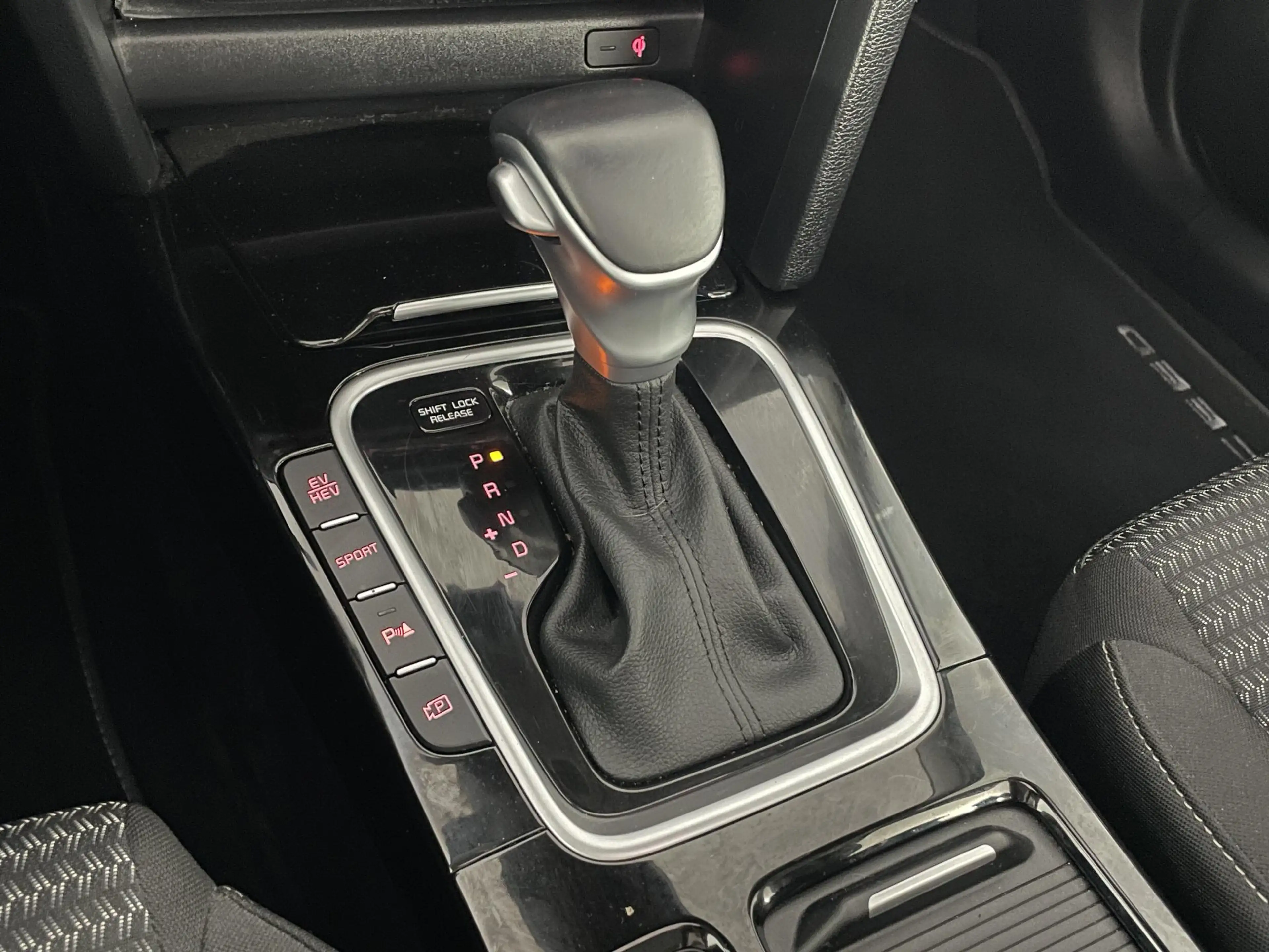 Kia Ceed SW / cee'd SW Sportswagon 1.6 GDI PHEV DynamicLine | Panoramadak — photo 24