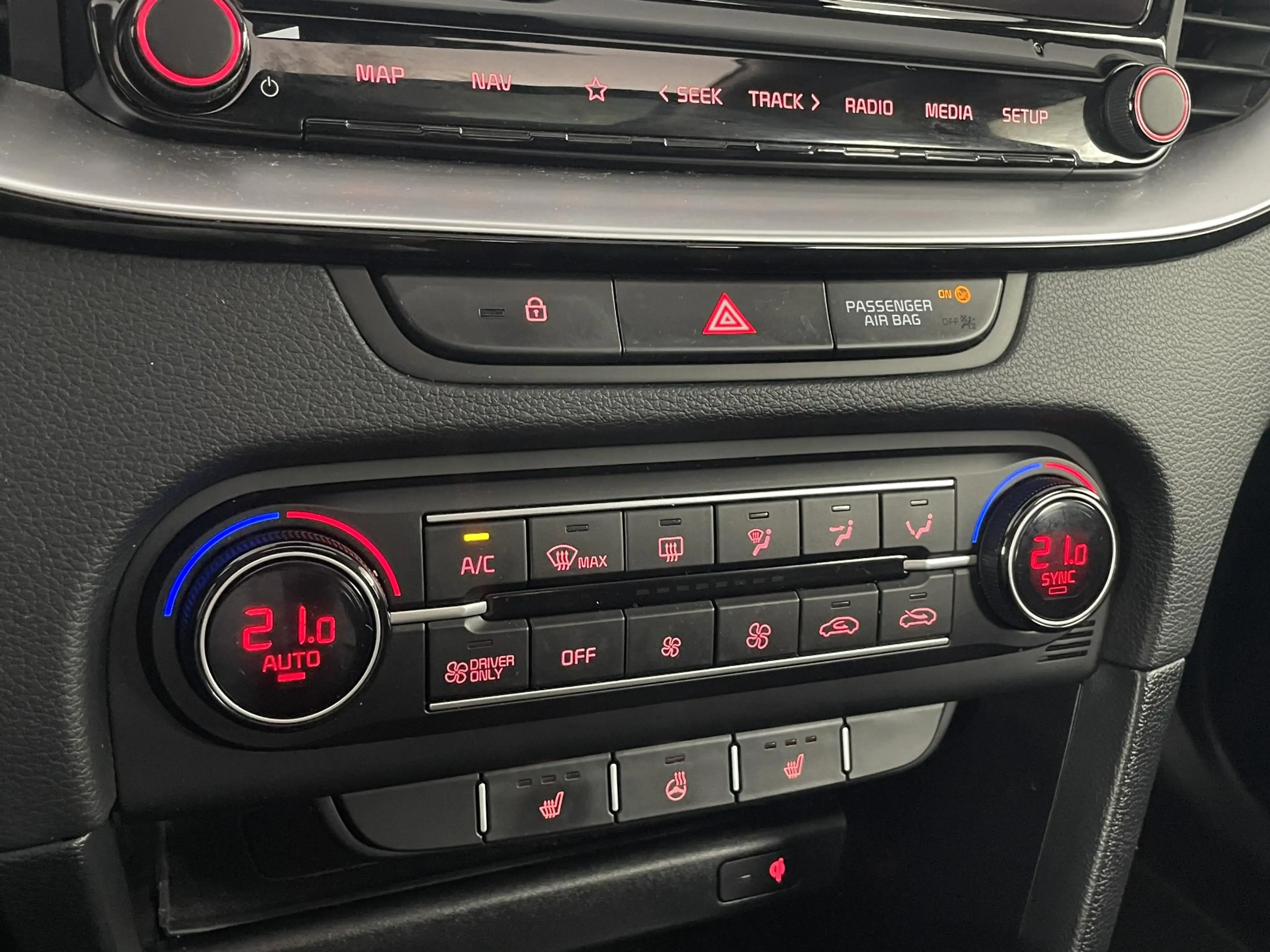 Kia Ceed SW / cee'd SW Sportswagon 1.6 GDI PHEV DynamicLine | Panoramadak — photo 21
