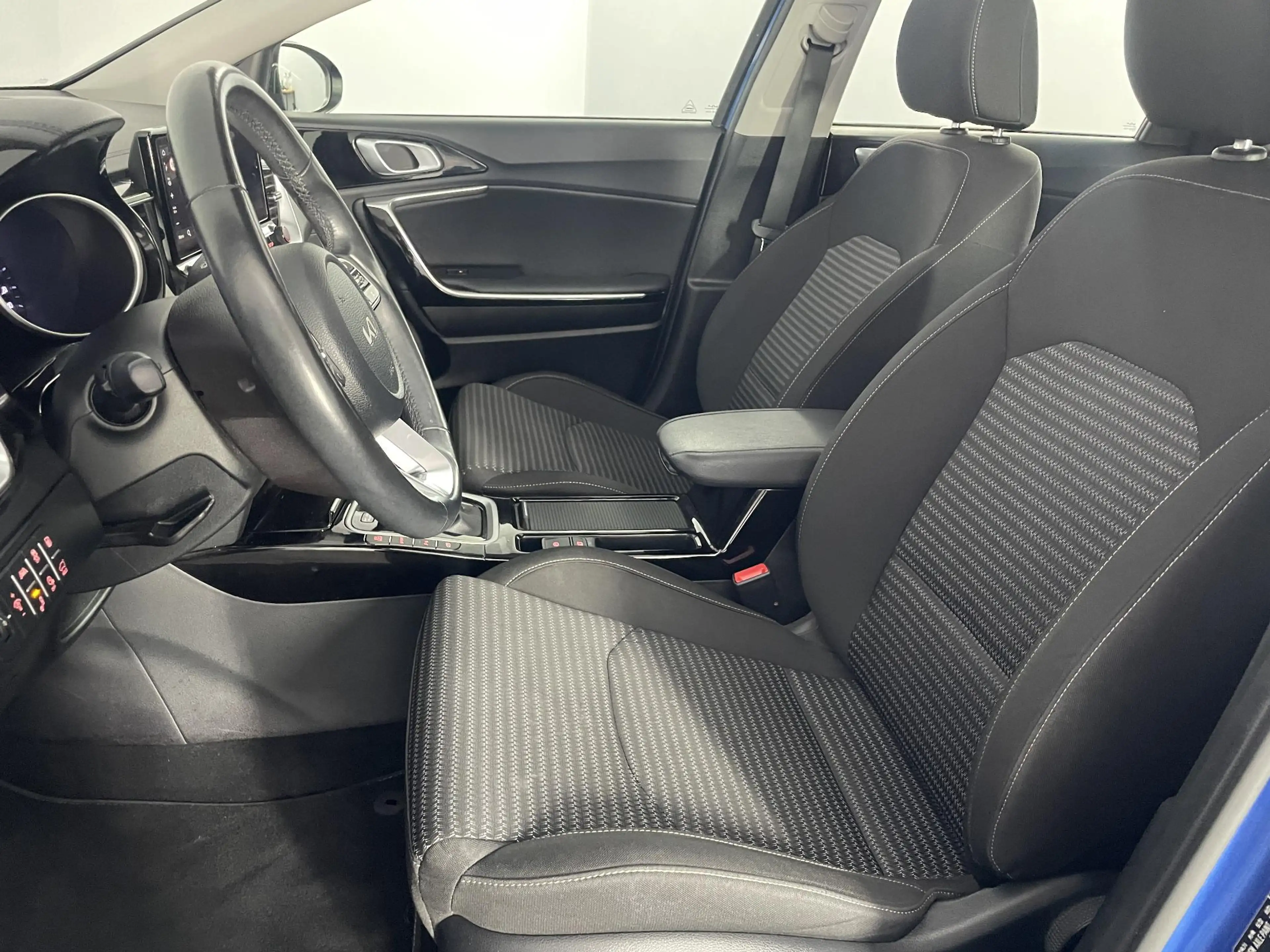 Kia Ceed SW / cee'd SW Sportswagon 1.6 GDI PHEV DynamicLine | Panoramadak — photo 15