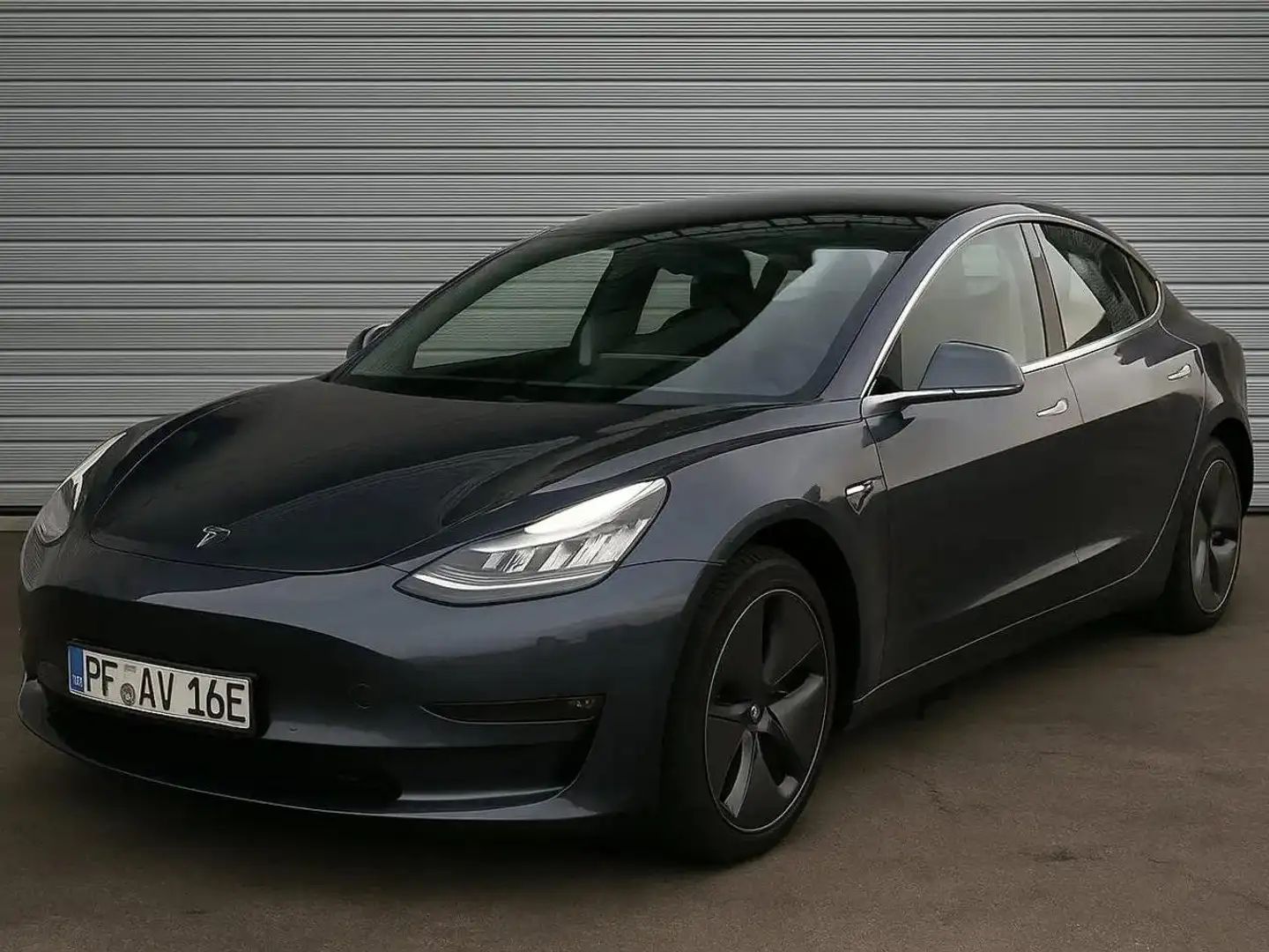 Tesla Model 3 Standard Range Plus LED Lederlenkrad Keyless-Entry Grau - 1