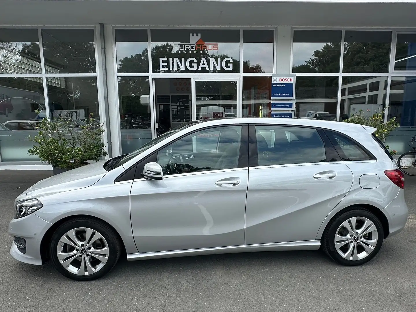 Mercedes-Benz B 220 D 4M/EDITION B/7G/LED/PTS/SHZG/PANO/NAVI Zilver - 2