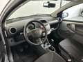 Toyota Aygo 1.0-12V. Lage Km! NAP! Grau - thumbnail 6