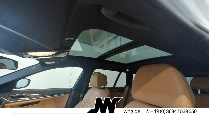 BMW 530 d T M Sport LED+/COCKP-PRO/DRIVING ASS+/PANO — photo 11