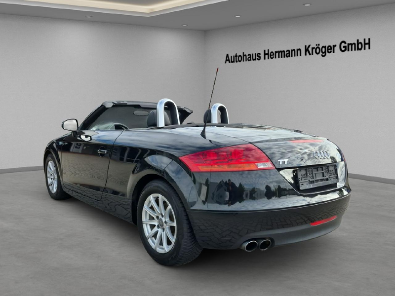 Audi TT 2.0 TFSI Roadster — photo 3