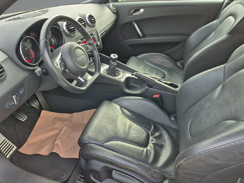 Audi TT 2.0 TFSI Roadster — photo 7