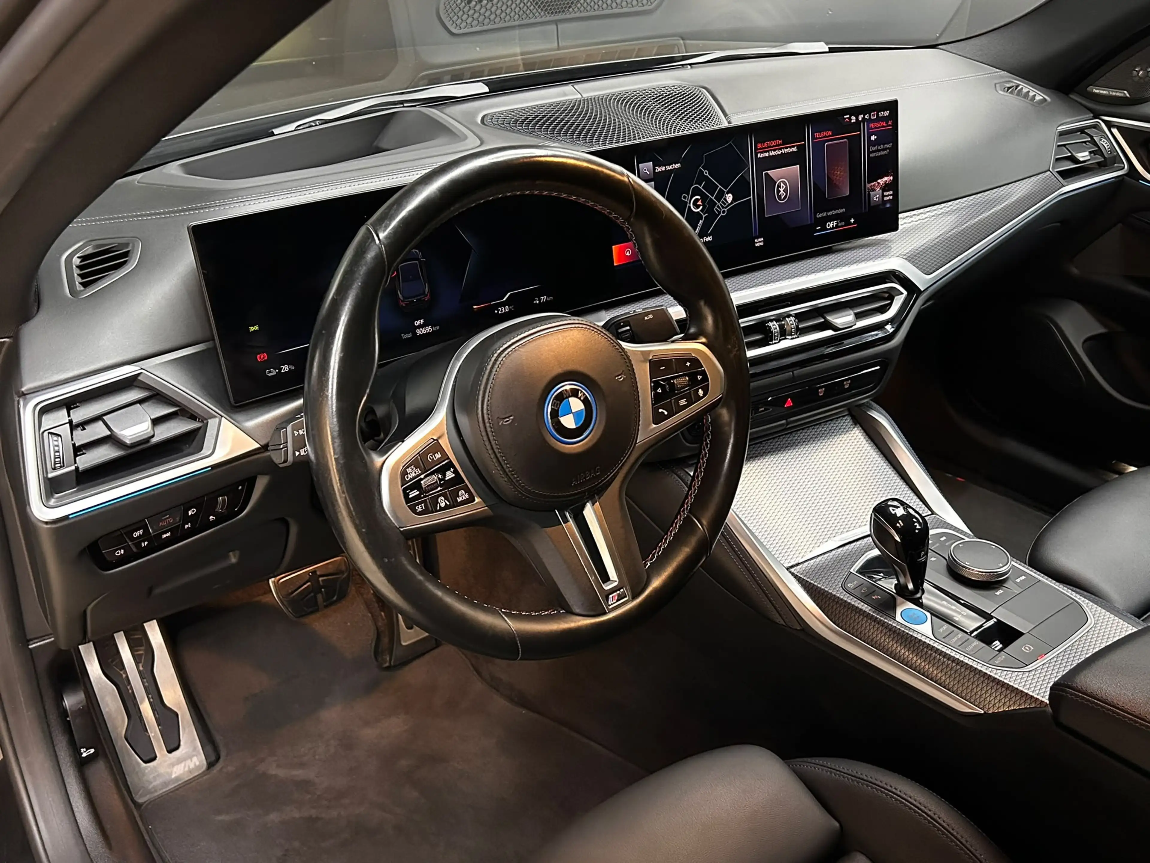 BMW i4 M50 GC LASER+PANO+HEAD+MEMO+H&K+360°+SHZ+ACC+ — photo 13