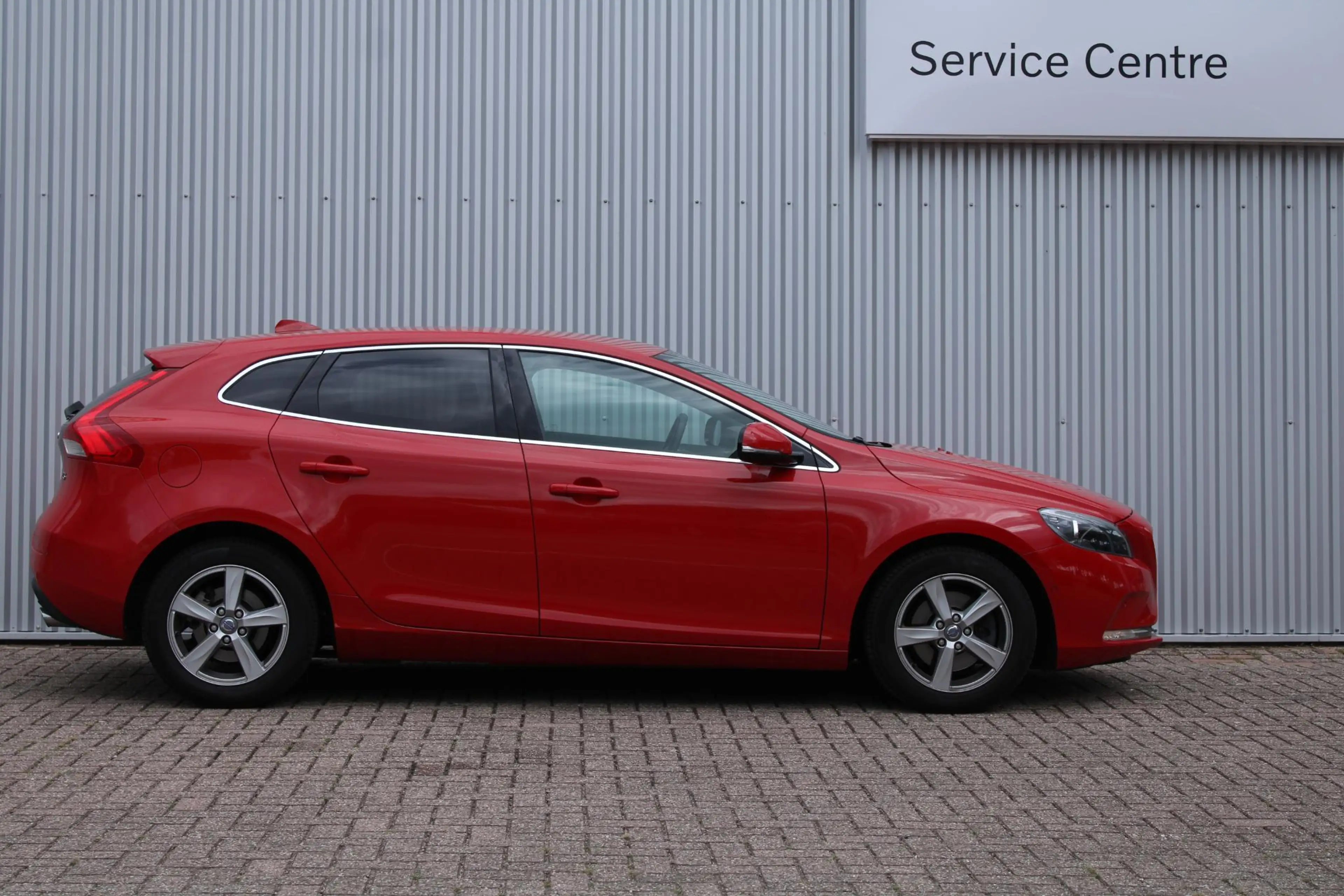 Volvo V40 T3 Momentum Achteruitrijcamera | Cruise control | — photo 5